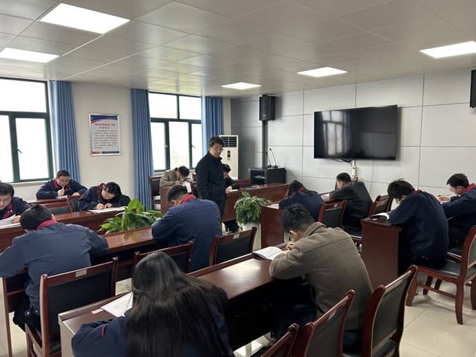 建材公司、檢測(cè)公司聯(lián)合開(kāi)展管理人員業(yè)務(wù)提升考試