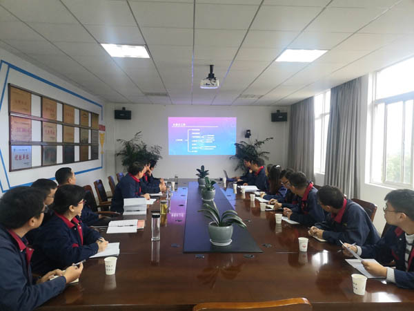 鋼構(gòu)公司開展年度職工座談會(huì) 鋼構(gòu)公司開展年度職工座談會(huì)